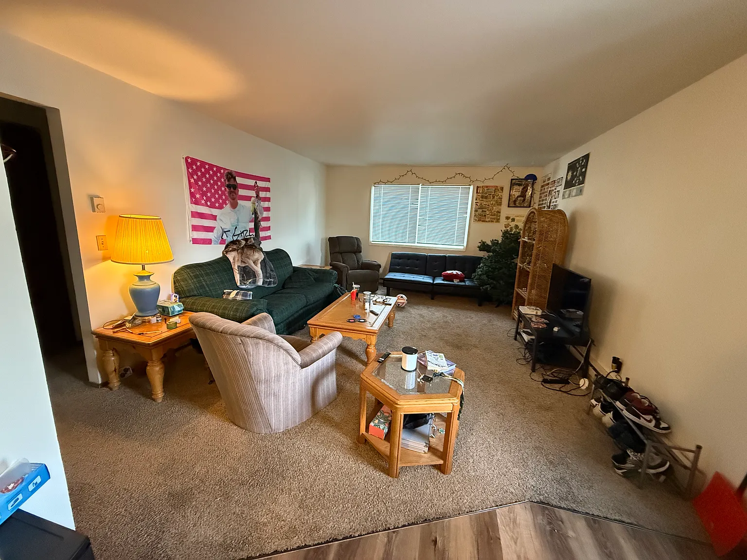 2 bed, $860 — Photo 2