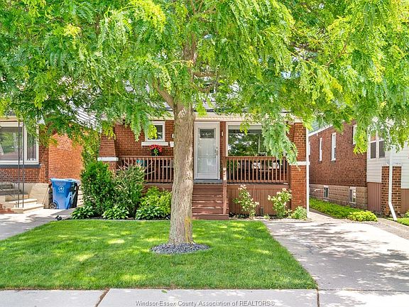 4th image of 2322 Lillian Ave