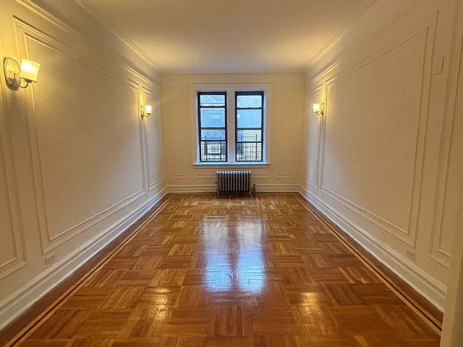1793 Riverside Drive — Photo 4
