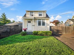 8 Platt St, Norwalk, CT 06855