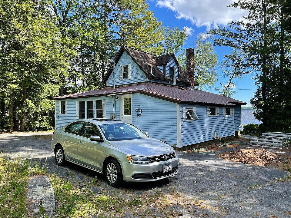 2nd image of 211 Woodland Ave