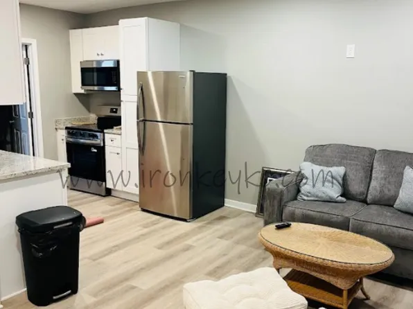 521 S High St APT 3, Independence, MO 64050