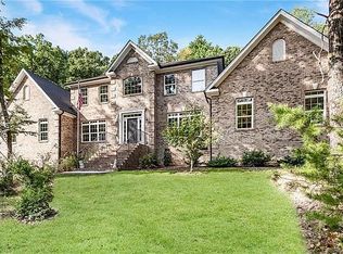 225 Greenbay Rd, Mooresville, NC 28117