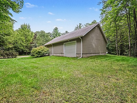 5th image of 2033 W Meinert Rd