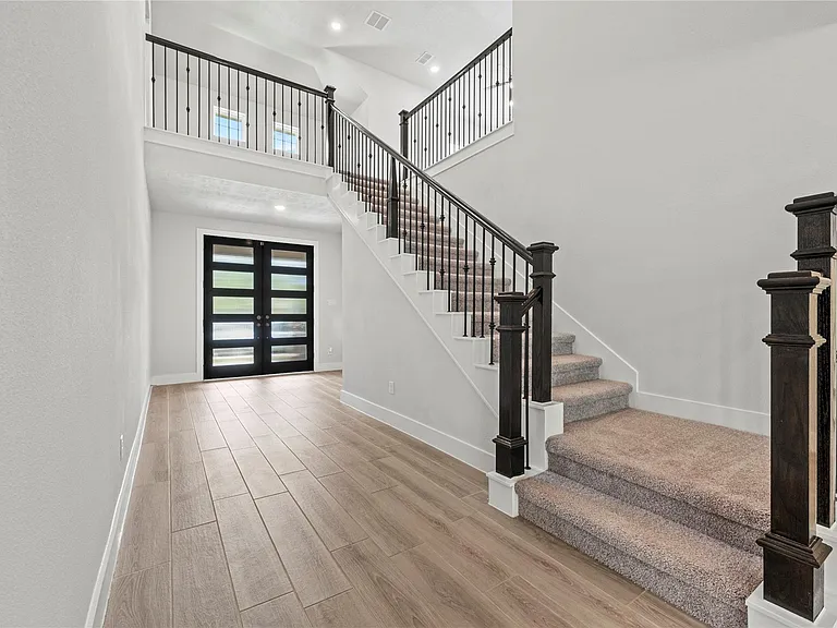 1707 McCrae Hill Ct — Photo 5