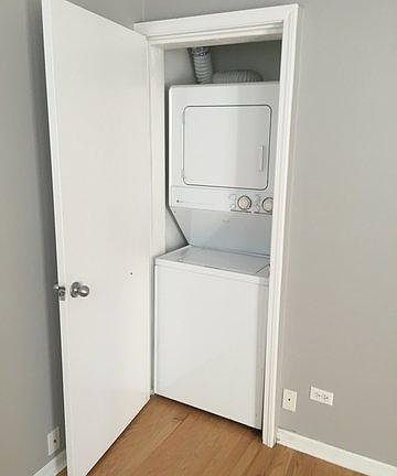 2nd image of 2434 N Southport Ave #1W