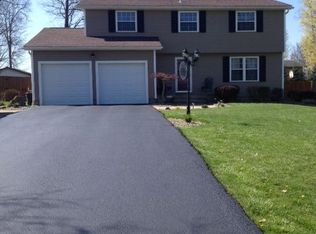 3125 Meanderwood Dr, Canfield, OH