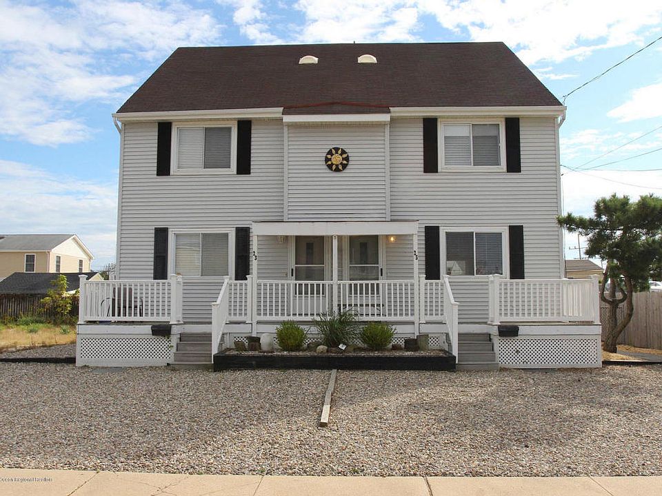 1st image of 25 7th Ave #1B