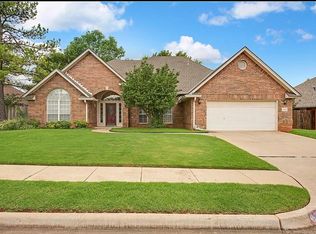 1013 Kingston Blvd, Edmond, OK 73034
