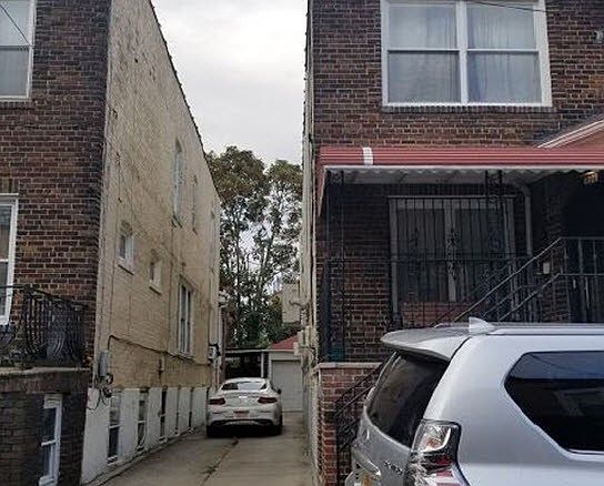 2nd image of 4026 Hubbard Pl