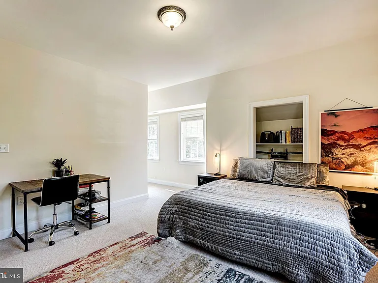 8105 Maya Ct — Photo 34