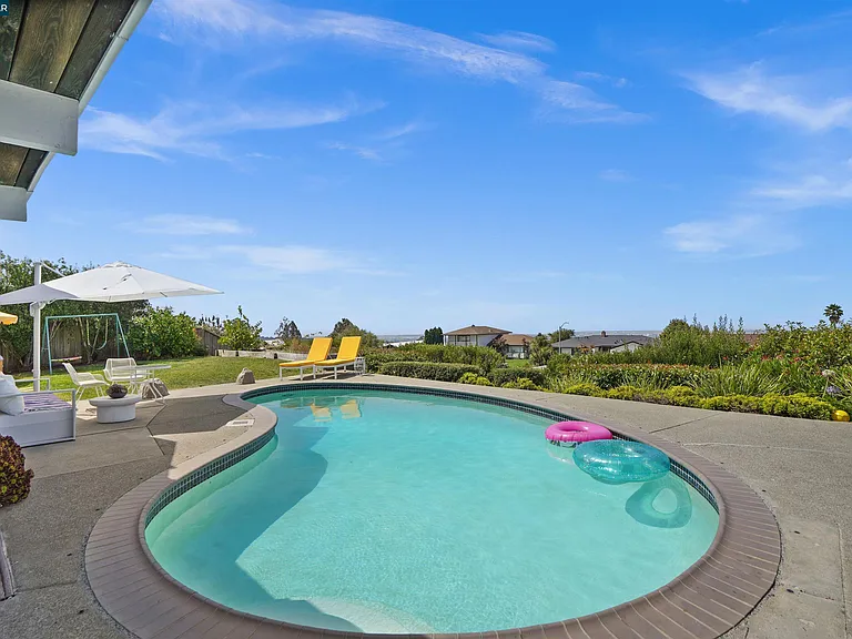 8021 Shay Dr — Photo 53