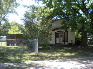 1918 E 14th St, Sedalia, MO 65301