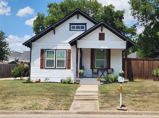 607 Dr Martin Luther King Jr Blvd, Waxahachie, TX 75165