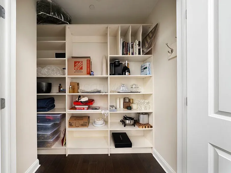 250 Spring St #1214 — Photo 9