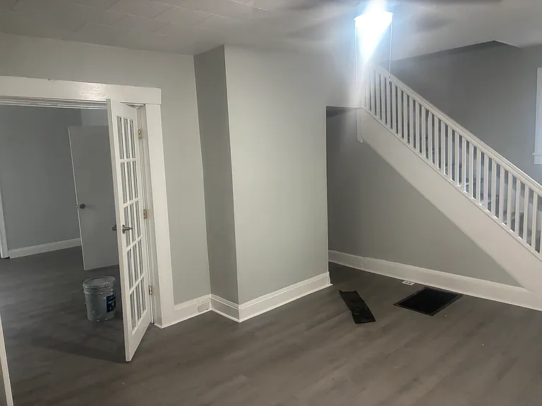 1573 Aberdeen Ave — Photo 3