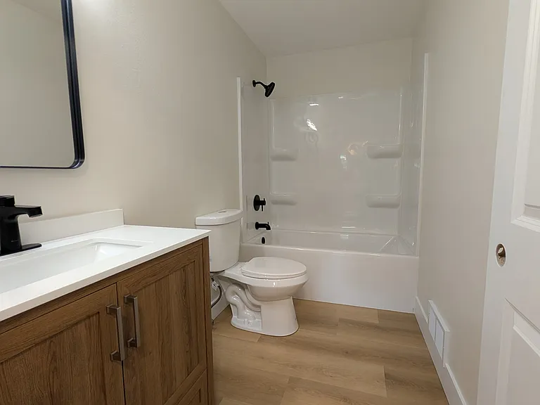 218 Flintridge Dr — Photo 10