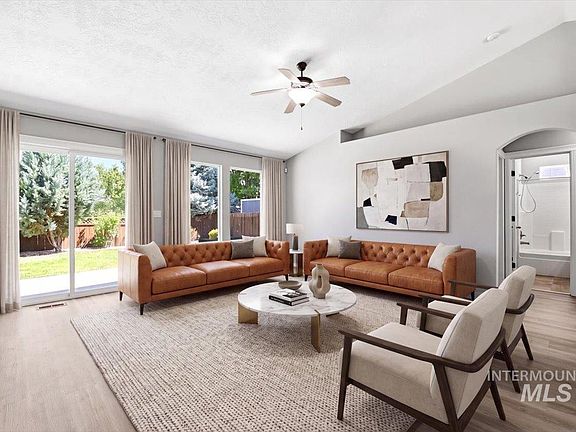 5th image of 738 W Mariah Ave