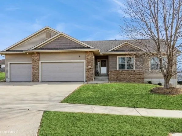 413 Bear Dr, Tiffin, IA 52340