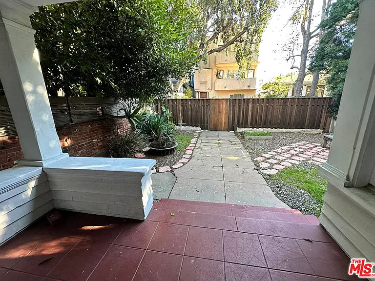 49 Dudley Ave — Photo 32
