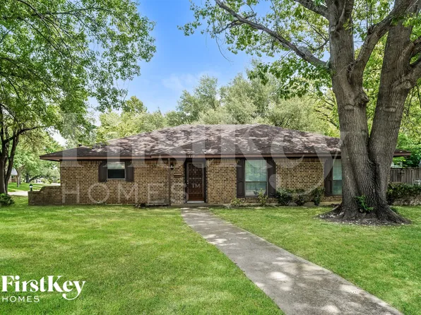222 Creekwood Ct, Duncanville, TX 75116