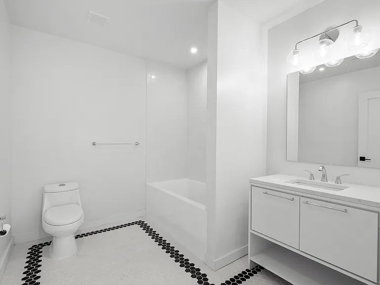 139 5th Ave #5A — Photo 15