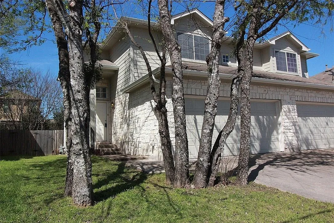 3 bed, 3.5 bath, 1396 sqft, $1,750 — Photo 1