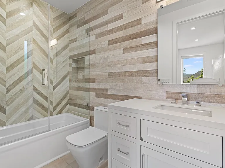 4435 Stansbury Ave — Photo 42