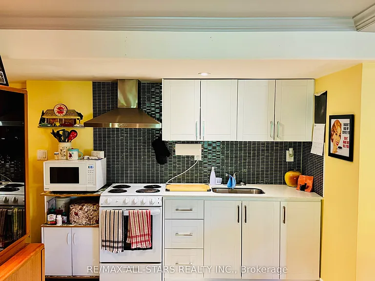 21 Oakside Dr — Photo 3