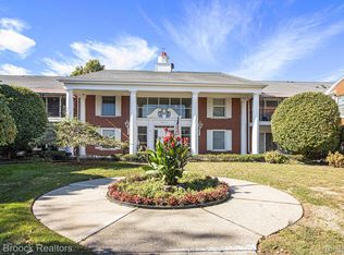 19710 W Thirteen Mile Rd APT 105, Beverly Hills, MI