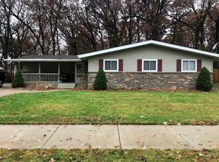 2924 Elmwood St, Portage, IN 46368