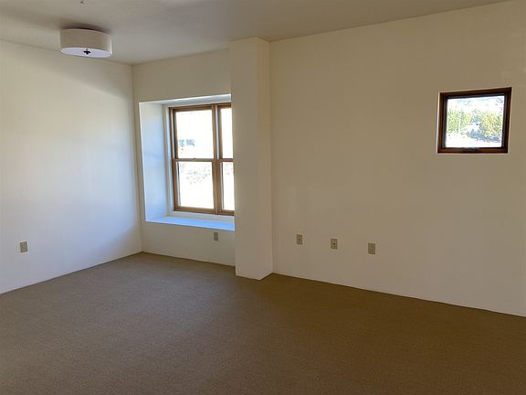 4th image of 2100 Calle De La Vuelta #A