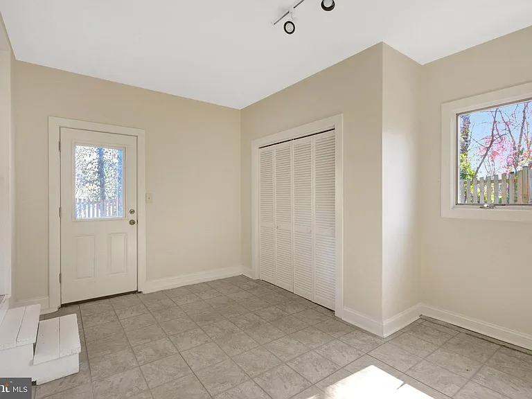2031 Hillside Dr — Photo 80