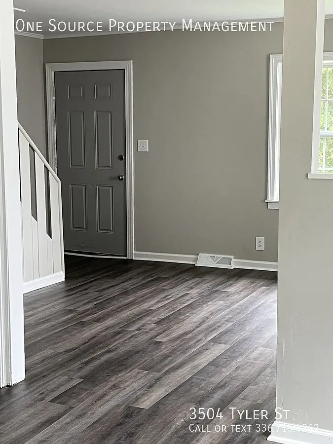 4 bed, 1200 sqft, $1,350 — Photo 2