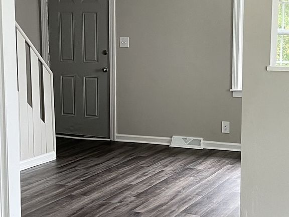 2nd image of 3504 Tyler St