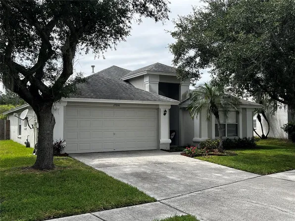 27606 SKY LAKE CIRCLE, WESLEY CHAPEL, FL 33544