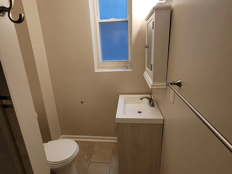 714 Cedar Ave #2 — Photo 6
