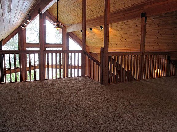 Loft/Office/Extra Bedroom