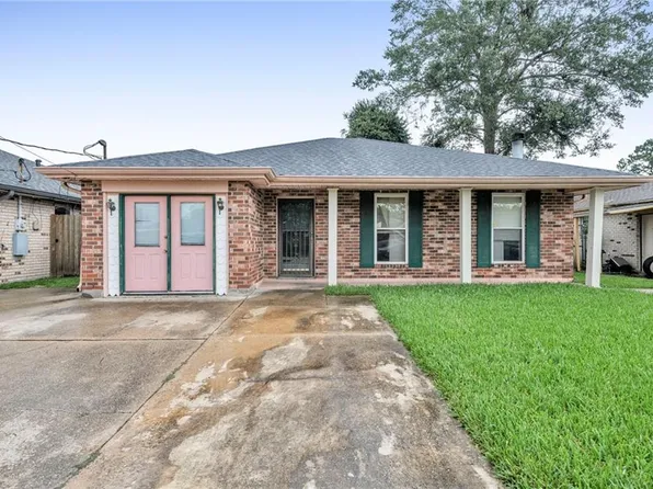 115 Riverview Dr, Saint Rose, LA 70087
