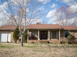 2420 Pottertown Rd, Murray, KY 42071
