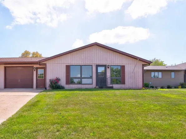 1505 Mulberry St, Tipton, IA 52772