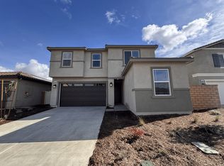 7610 Goldenfruit Cir, Riverside, CA 92507