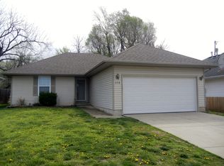 668 N Jonathan Ave, Springfield, MO 65802