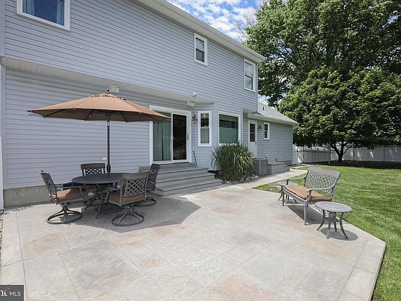 5th image of 510 Macintosh Dr