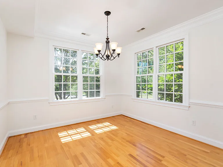 1509 Old Trail Dr — Photo 5