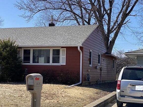 2nd image of 1524 Roosevelt Ave