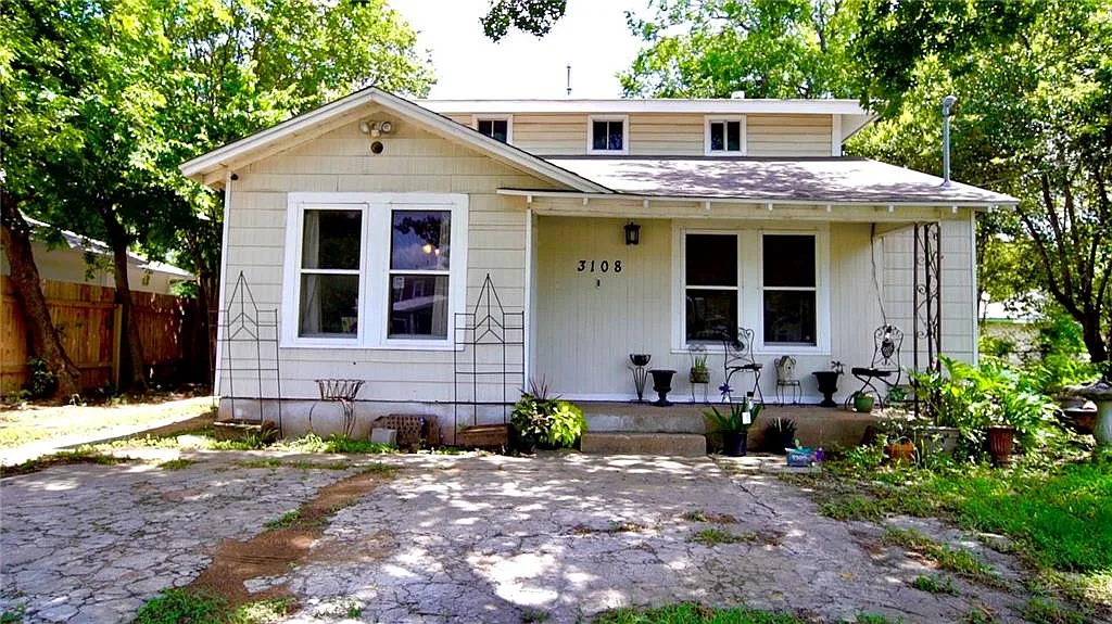 1 bed, 2100 sqft, $699 — Photo 3