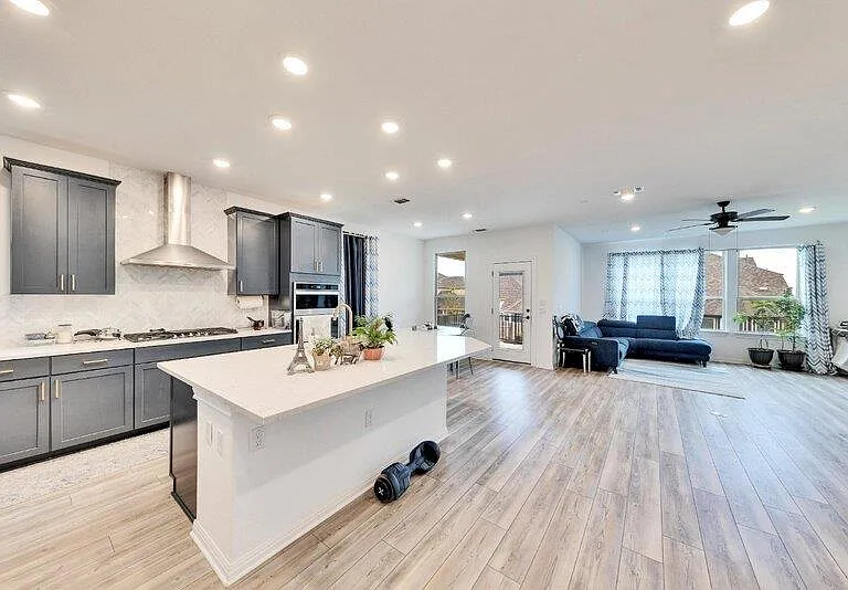 10403 Spanish Jennet Way — Photo 1