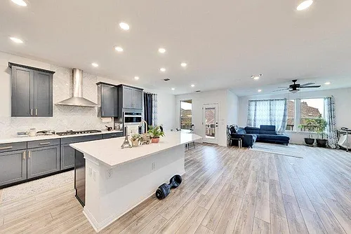 10403 Spanish Jennet Way Photo 1