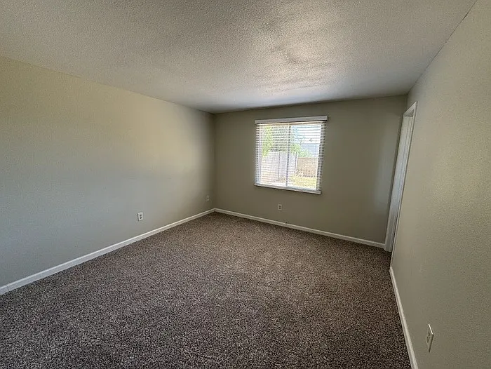 7361 W Coronado Rd — Photo 13